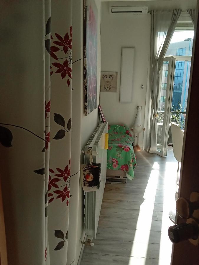 White House Apartment *