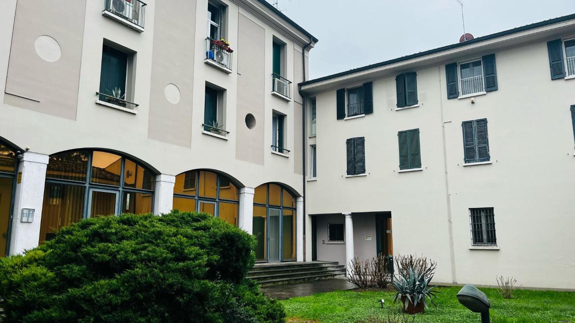 White House Apartment *